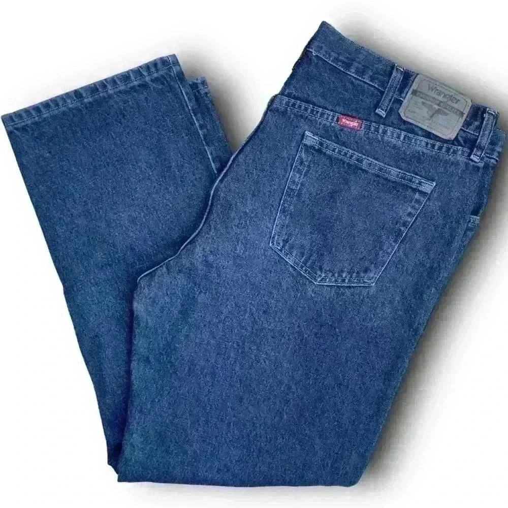 Wrangler Men's 42x30 Blue Straight Denim Jeans Relaxed Fit Zip Fly Cotton EUC‎